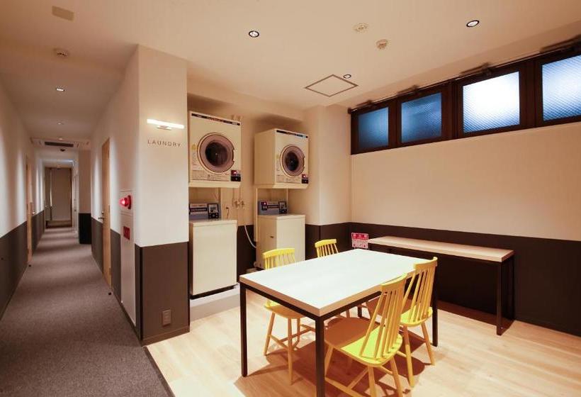 هتل White Hostel Shinsaibashi