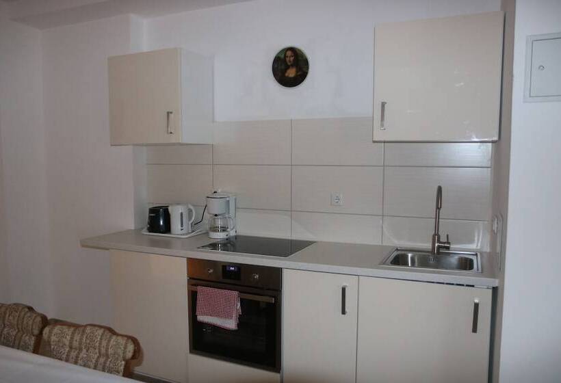 Bed Budget City Center Hannover Hostel