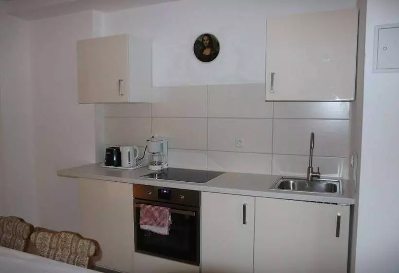 Bed Budget City Center Hannover   Hostel