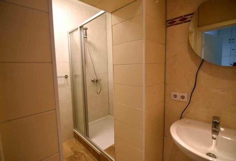 Bed Budget City Center Hannover   Hostel