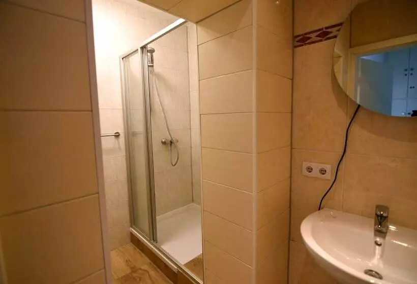 Bed Budget City Center Hannover   Hostel