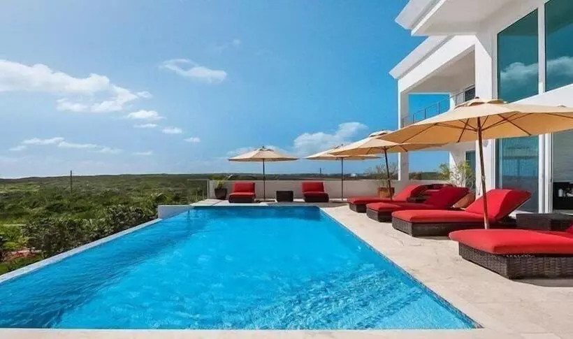 Villa Tequila Sunrise