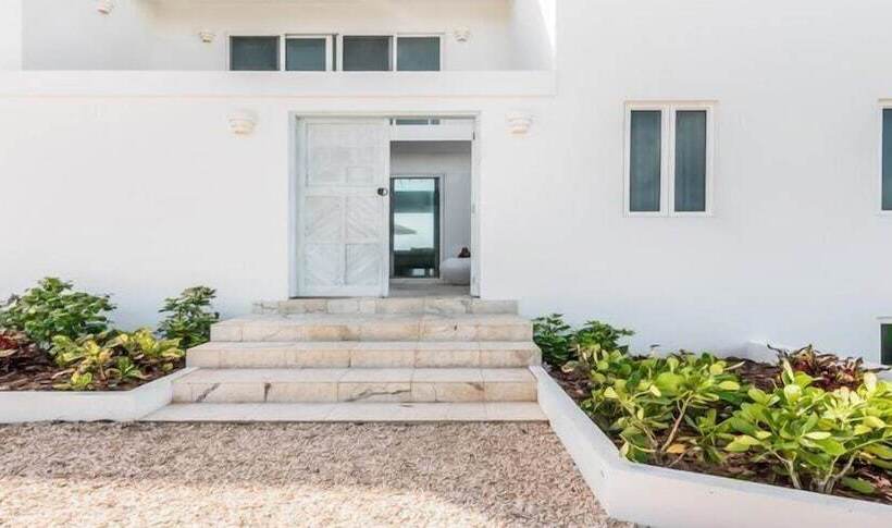 Villa Tequila Sunrise