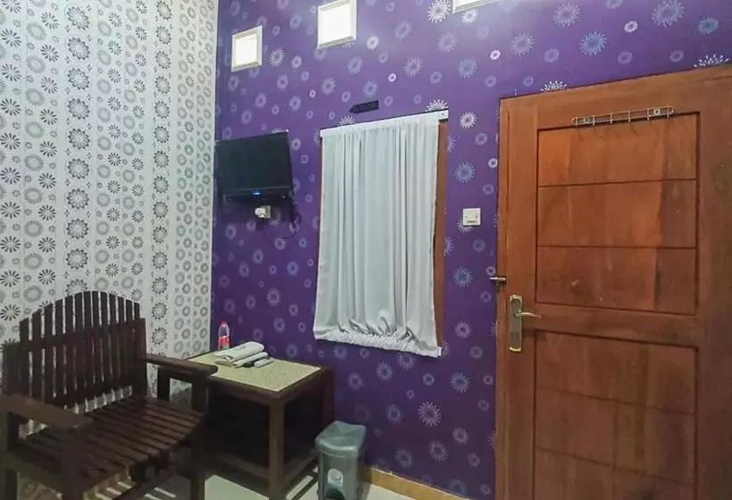 هتل Reddoorz Syariah At Banyu Asem Banyuwangi