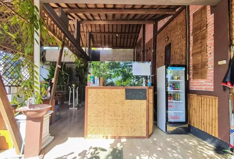 هتل Reddoorz Syariah At Banyu Asem Banyuwangi