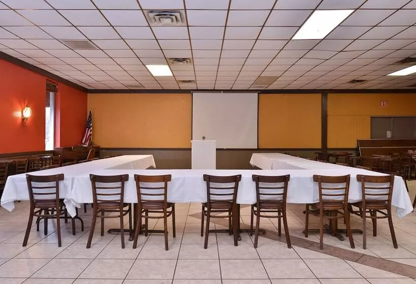 호텔 Castle Inn & Suites Anadarko