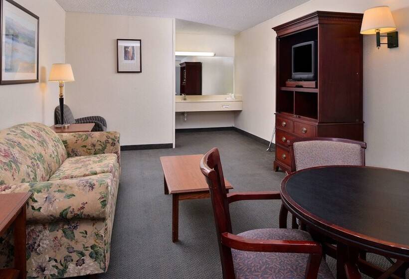 فندق Castle Inn & Suites Anadarko