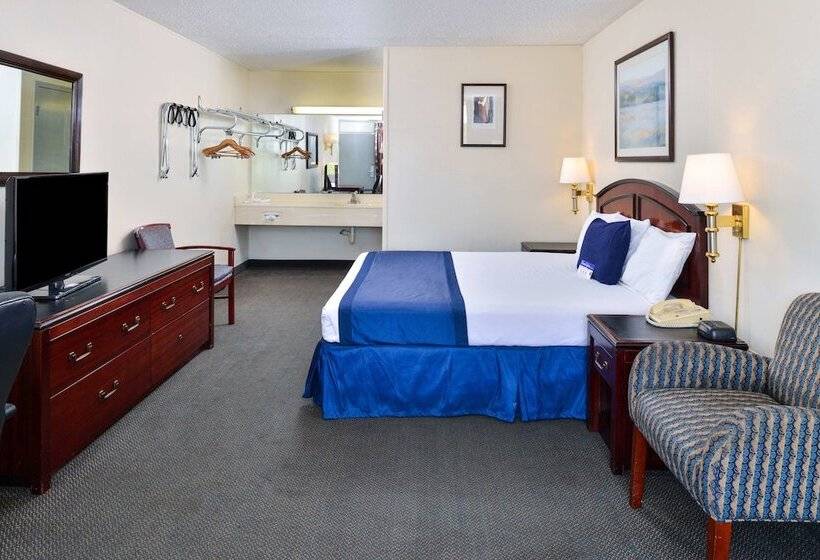 فندق Castle Inn & Suites Anadarko