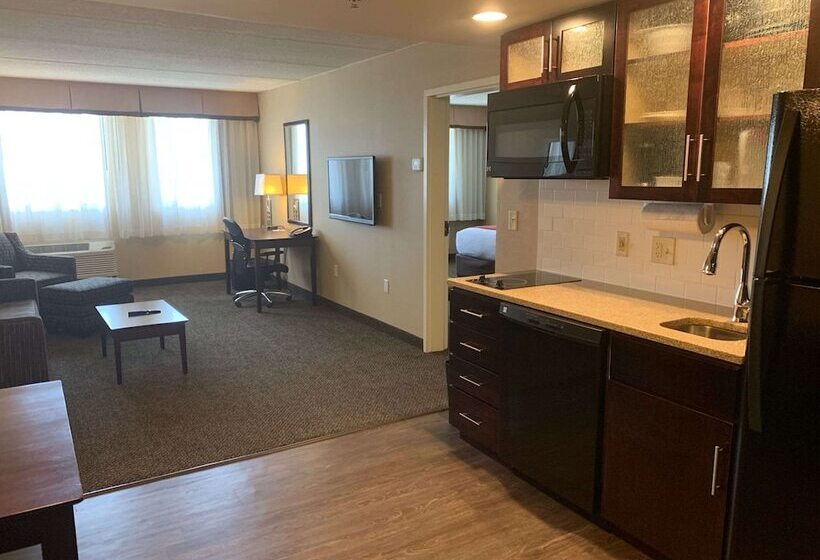 호텔 Comfort Inn & Suites