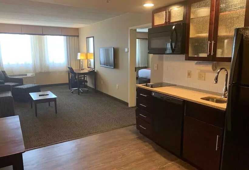 호텔 Comfort Inn & Suites