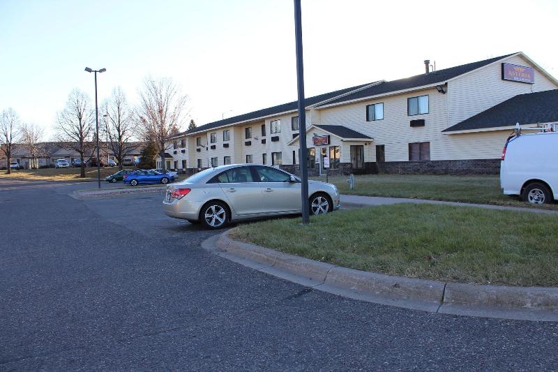 Szálloda Coratel Inn And Suites Maple Grove