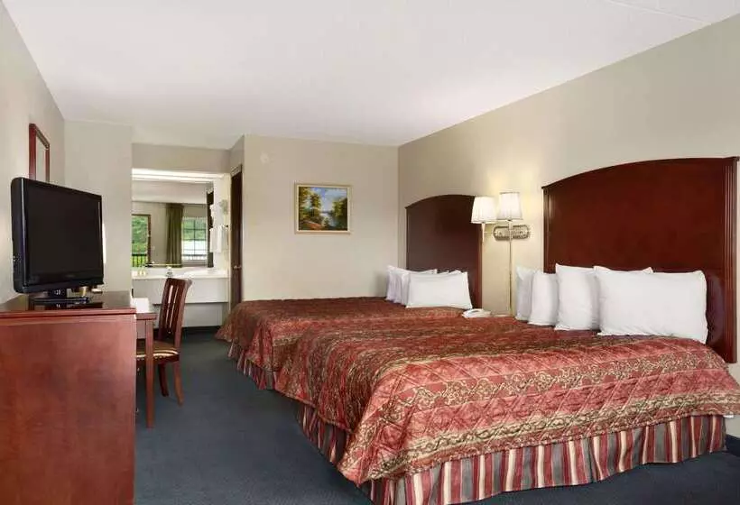 호텔 Days Inn By Wyndham Branson/near The Strip