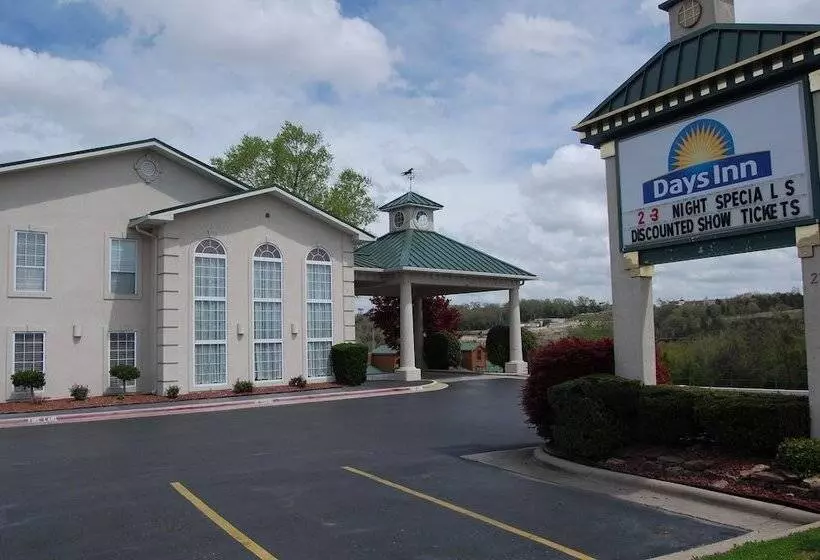 호텔 Days Inn By Wyndham Branson/near The Strip