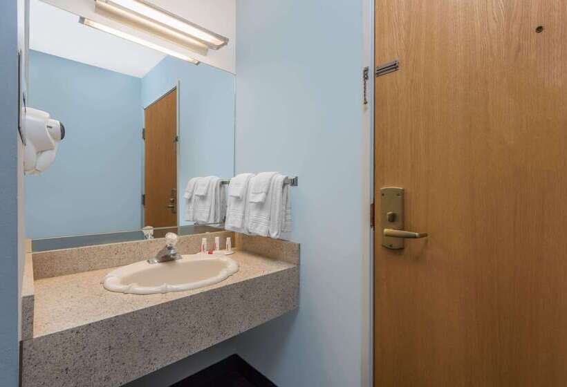 Szálloda Days Inn By Wyndham Osage Beach Lake Of The Ozarks