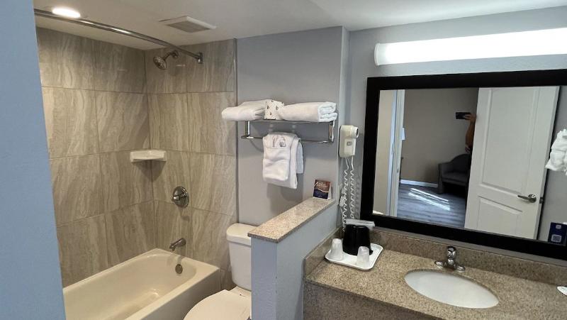 فندق Days Inn By Wyndham San Marcos