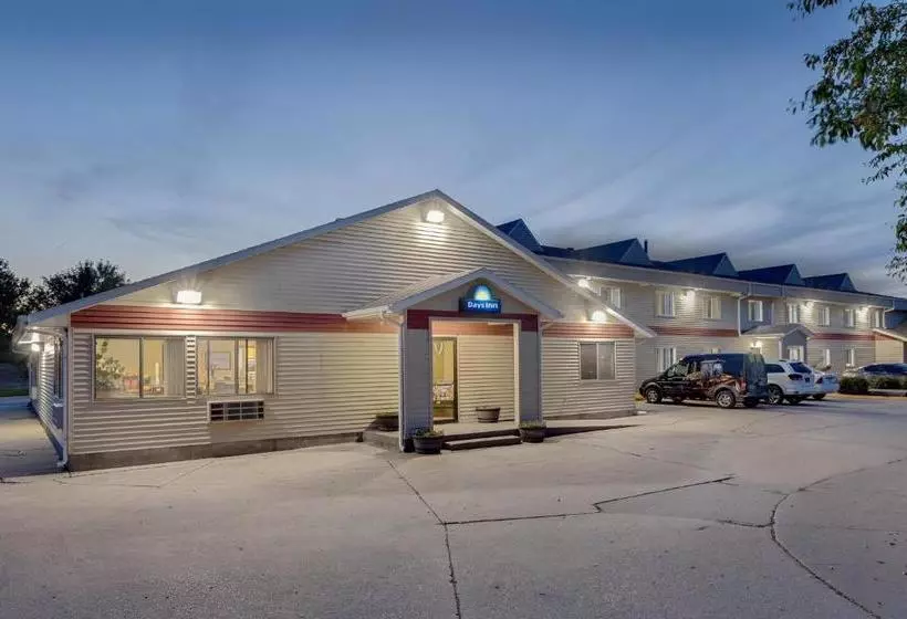 בית מלון כפרי Days Inn By Wyndham Williamsburg