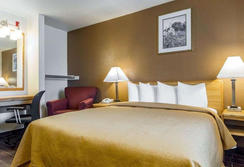 בית מלון כפרי Quality Inn Oakland Airport