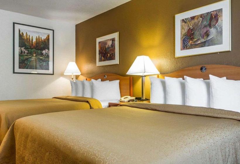 בית מלון כפרי Quality Inn Oakland Airport