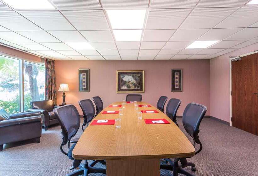 酒店 Ramada By Wyndham Luling