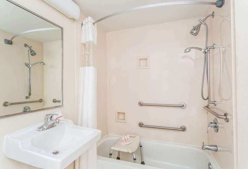 酒店 Ramada By Wyndham Luling