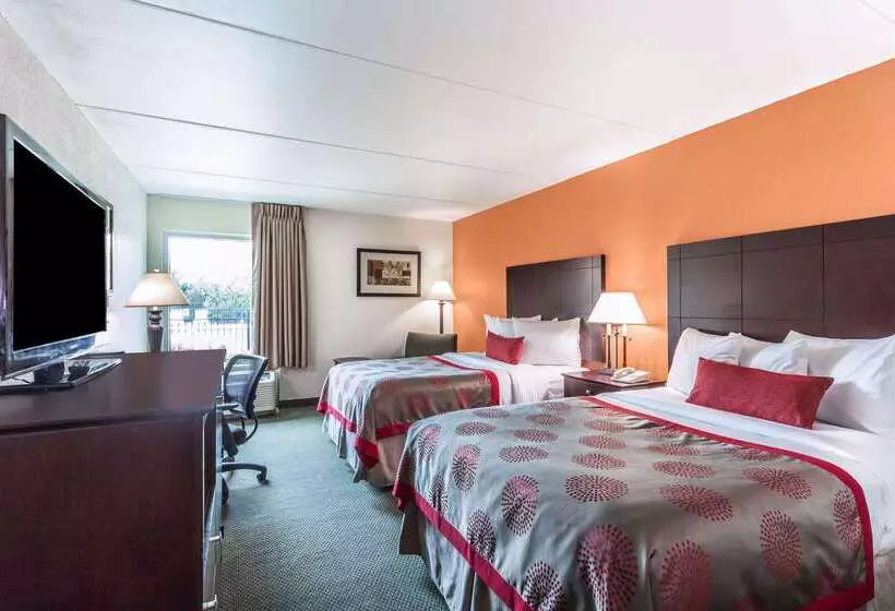 호텔 Ramada By Wyndham Luling