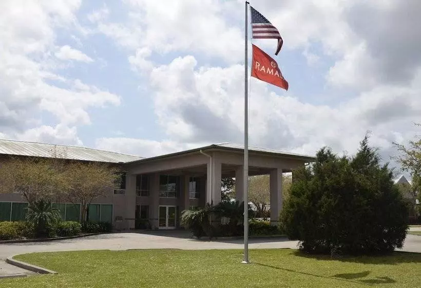 호텔 Ramada By Wyndham Luling