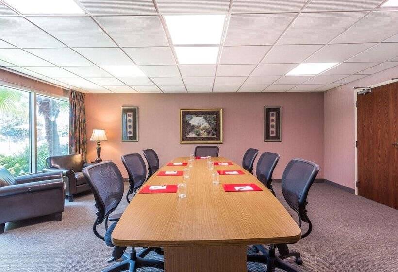 酒店 Ramada By Wyndham Luling