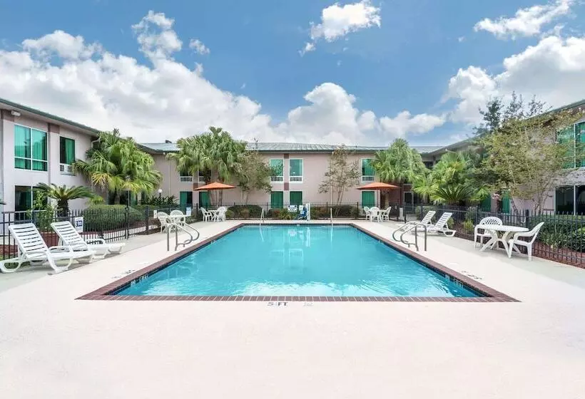 호텔 Ramada By Wyndham Luling