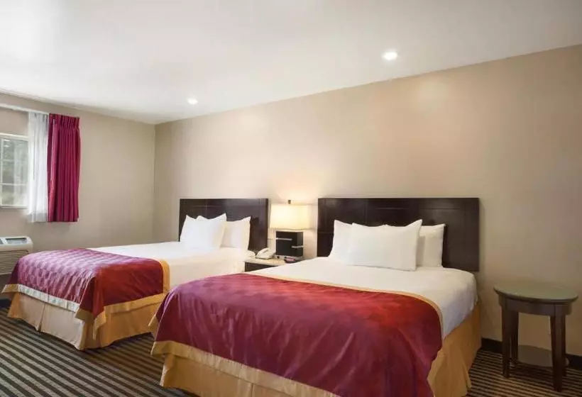 Szálloda Ramada By Wyndham Marina Del Rey