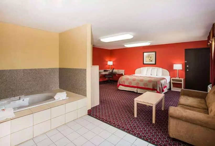 호텔 Ramada By Wyndham Sioux Falls