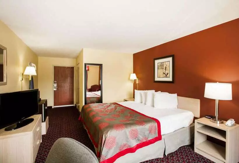 호텔 Ramada By Wyndham Sioux Falls
