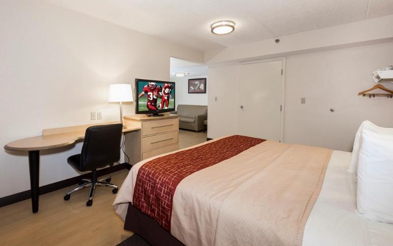 Отель Red Roof Inn Milford  New Haven