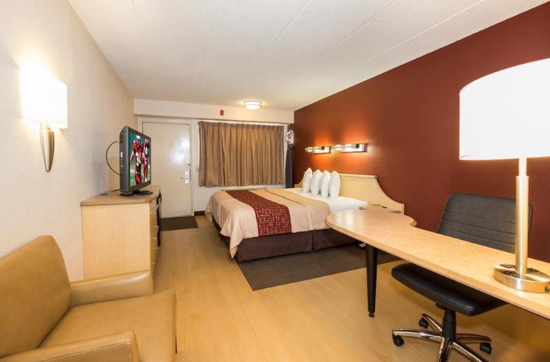 Отель Red Roof Inn Milford  New Haven