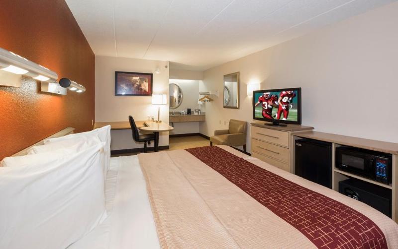 Отель Red Roof Inn Milford  New Haven