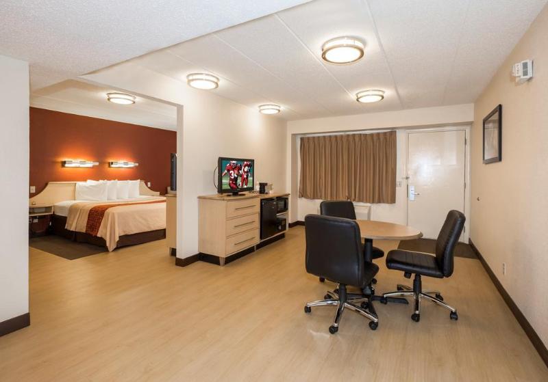 Отель Red Roof Inn Milford  New Haven