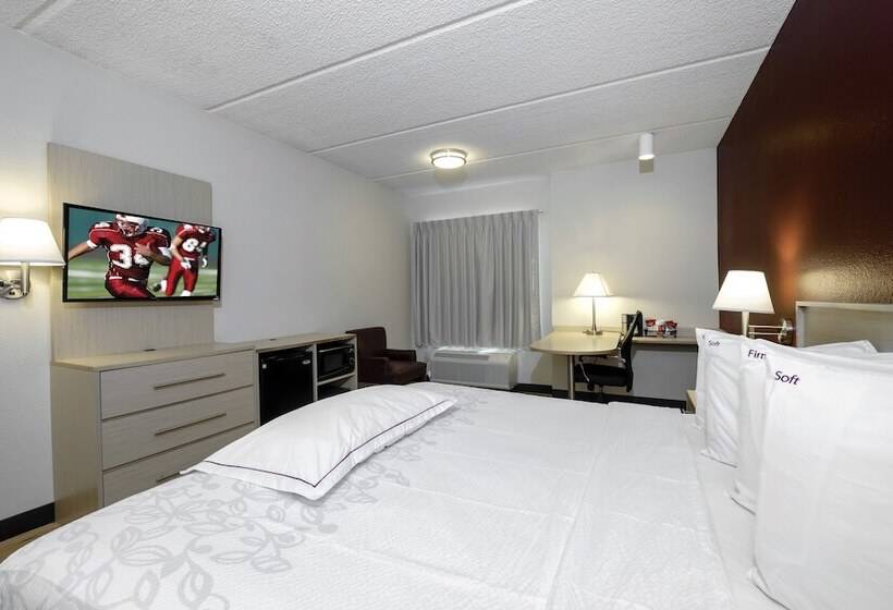 בית מלון כפרי Red Roof Inn Plus + Gainesville