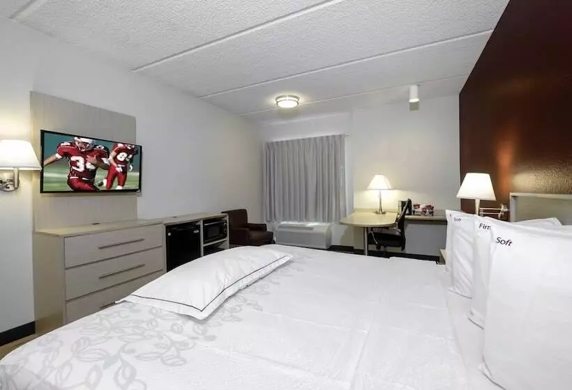 호텔 Red Roof Inn Plus + Gainesville