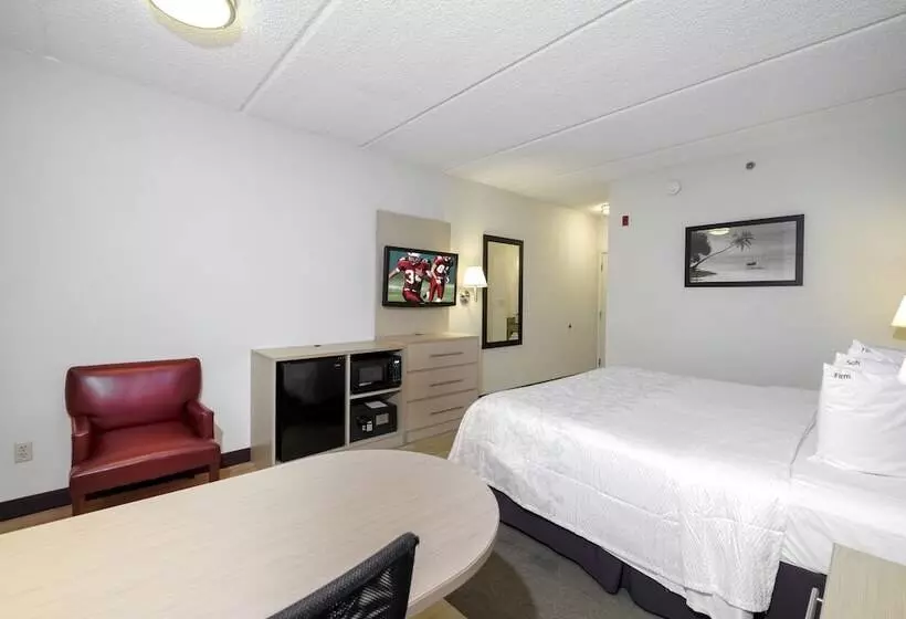 호텔 Red Roof Inn Plus + Gainesville