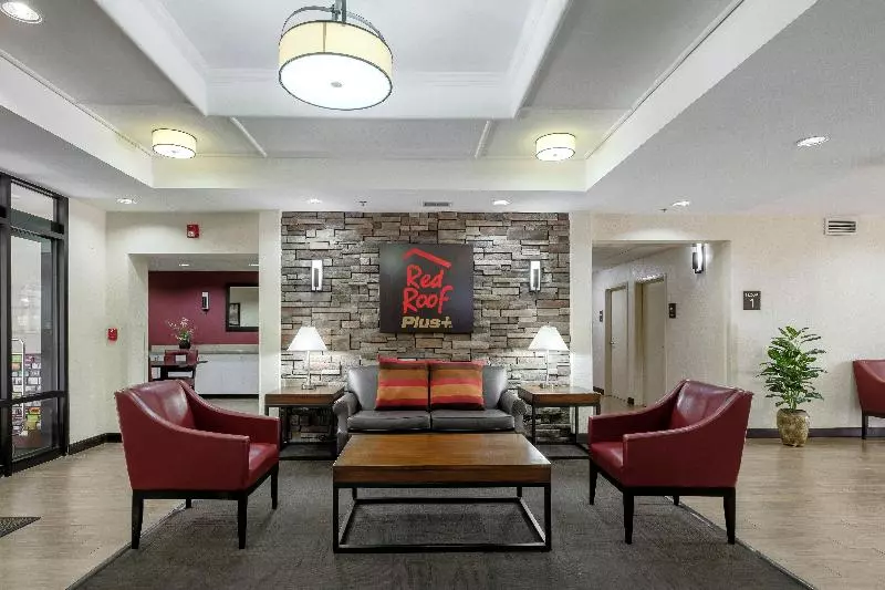 호텔 Red Roof Inn Plus + Gainesville