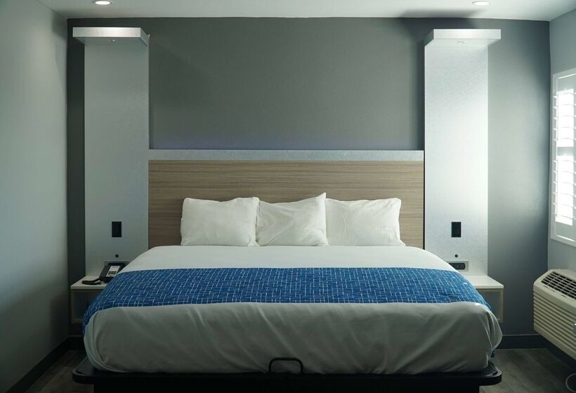 호텔 Travelodge By Wyndham Whittier