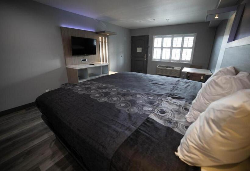 호텔 Travelodge By Wyndham Whittier