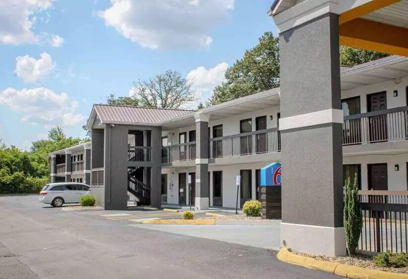 Motel 6 Knoxville, Tn  East