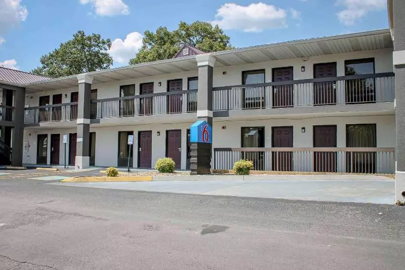 Motel 6 Knoxville, Tn  East