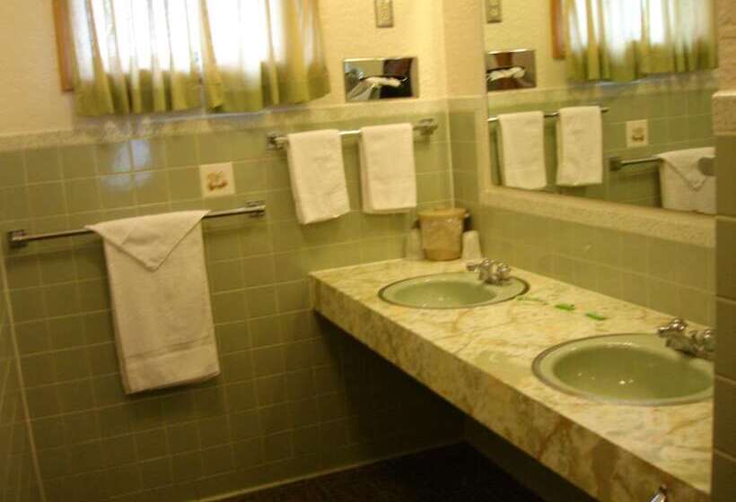 汽车旅馆  Nevada Inn