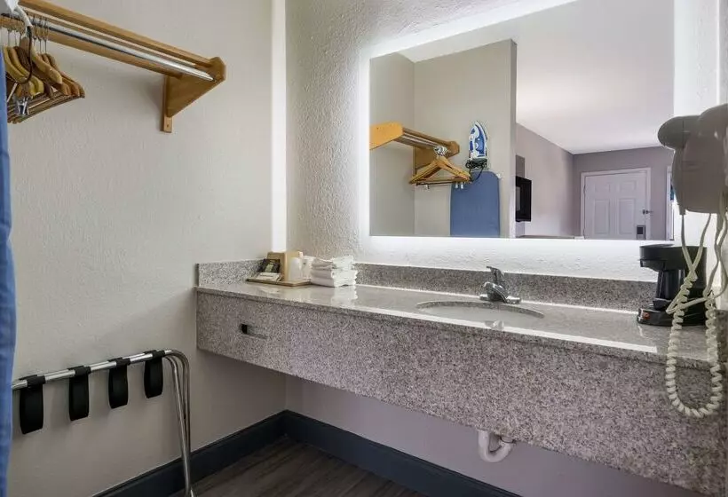 Surestay Hotel By Best Western Spring North Houston