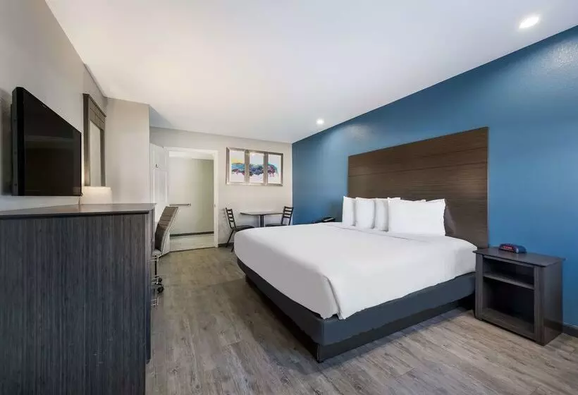 Surestay Hotel By Best Western Spring North Houston