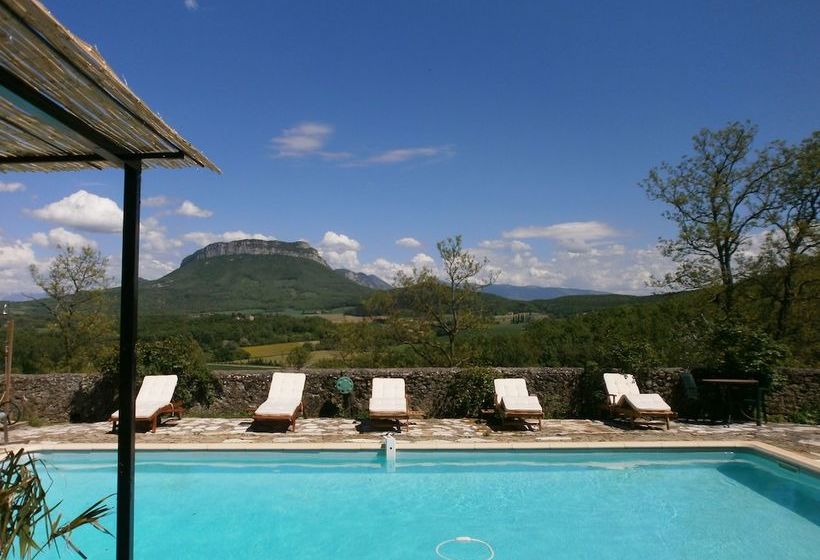 Château Le Combet Gîte Le Petit Donjon