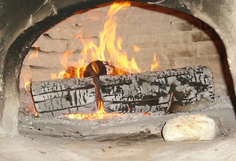 Château Le Combet Gîte Le Petit Donjon