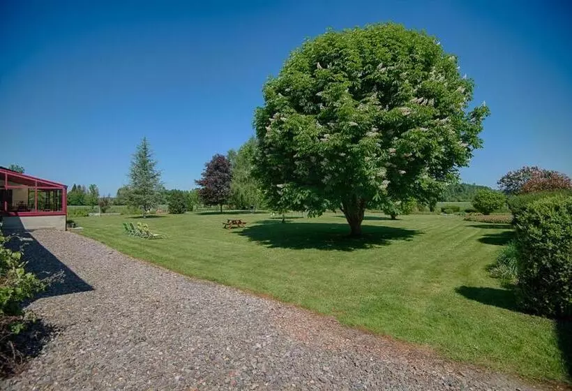 Hotelli Au Jardin Fleuri