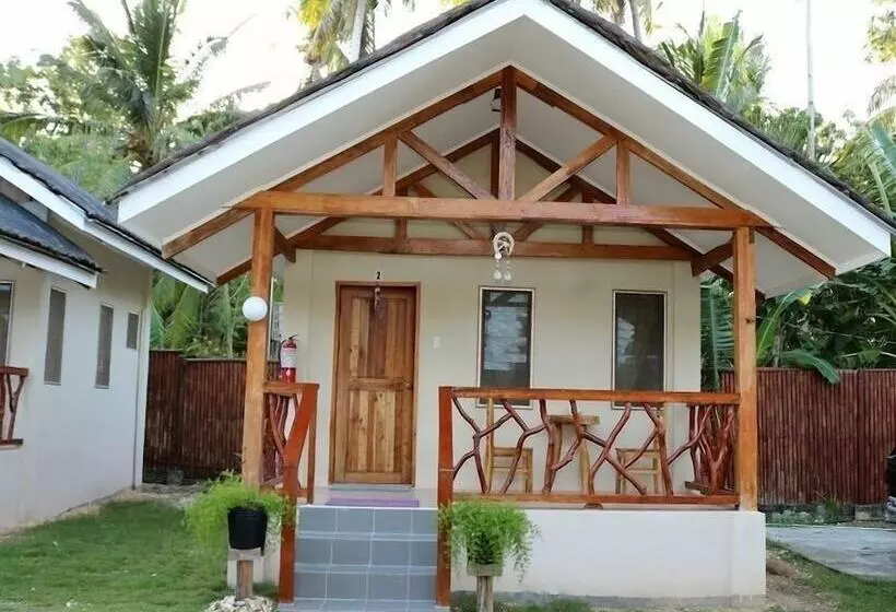 هتل D's Ocean View Beach Resort